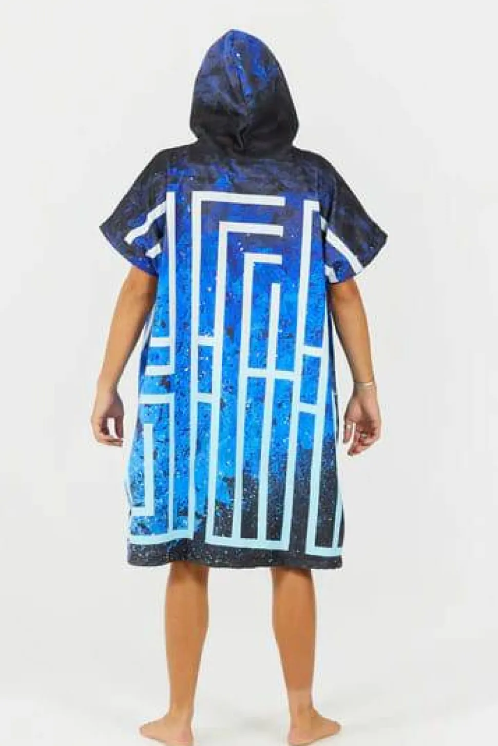 After Essentials Poncho Artist Series Atlas