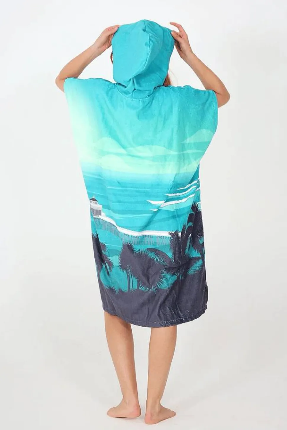 After Essentials Poncho Destination Malibu