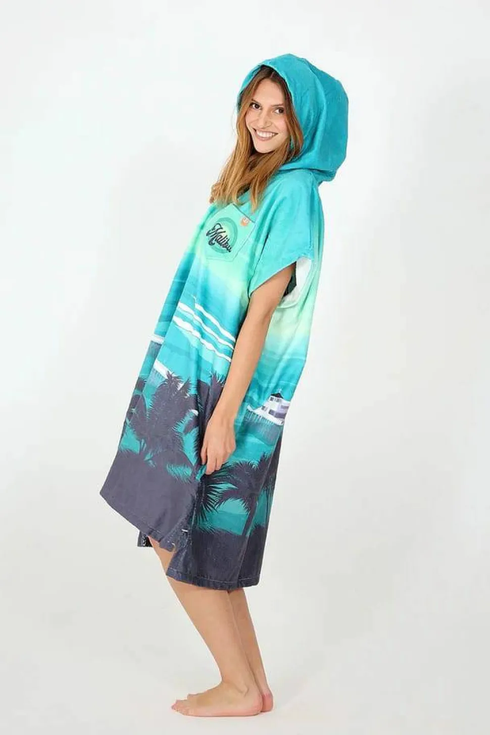 After Essentials Poncho Destination Malibu