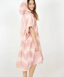 After Essentials Poncho Ripple Candy