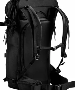 Lundhags Abisku Touring 30 L Regular Short Black